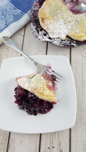 This Rustic Blueberry Tart is one of those dessert creations that makes you feel like a pastry chef. Not only is it beautiful, but it tastes amazing. - Teaspoon of Goodness