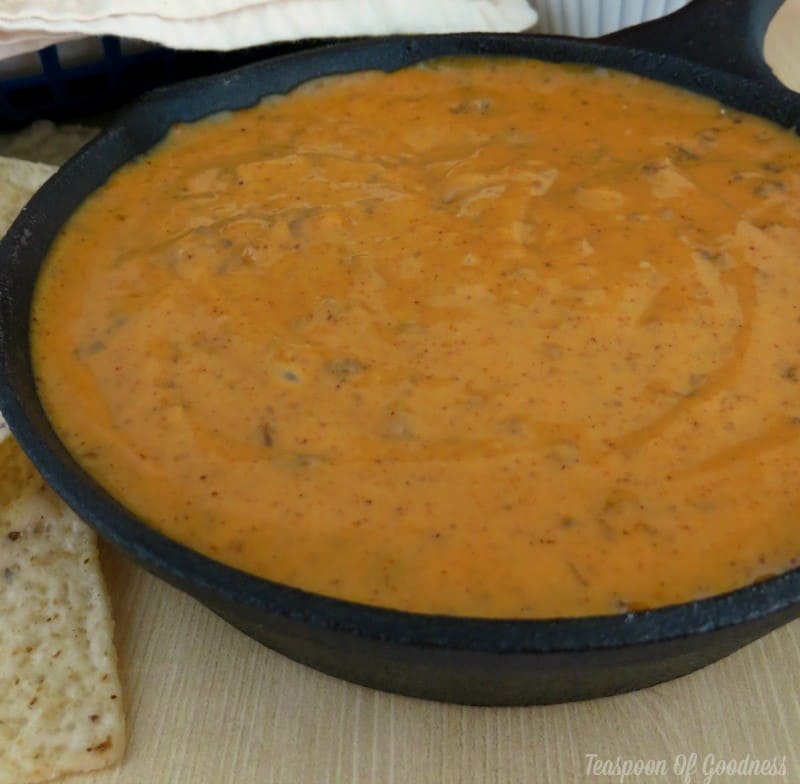 Chili's Skillet Queso Recipe (Copycat) | Teaspoon Of Goodness