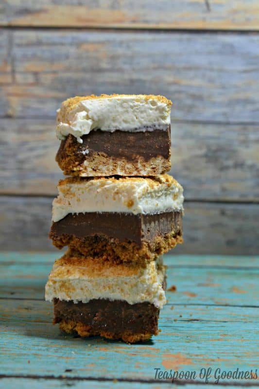 The delicious combination of chocolate, Graham crackers and marshmallow makes this S'mores Fudge a new recipe to include in your candy making this year! - Teaspoon Of Goodness