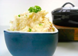 There is truly nothing in the world as delicious and comforting as these Slow Cooker Mashed Potatoes. If you have a busy schedule, being able to make them in your slow cooker is a perfect choice. - Teaspoon Of Goodness