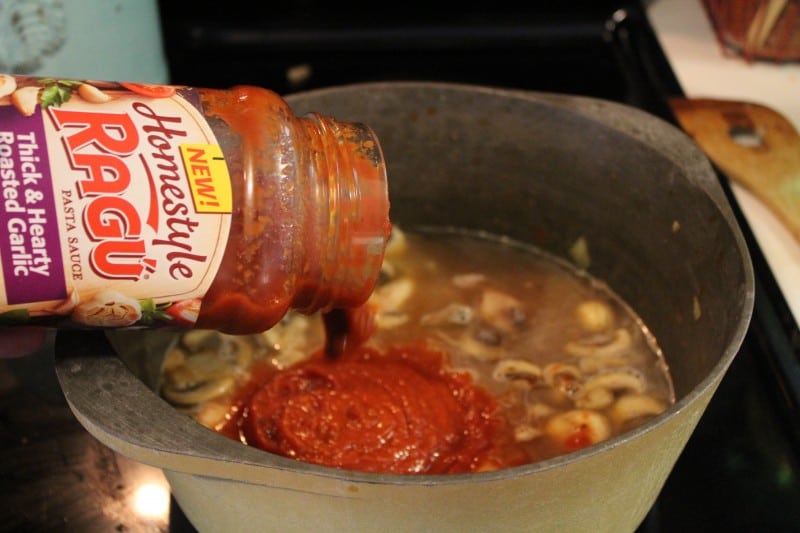 Busy nights call for quick meals and I often need to cut corners without cutting out the quality and flavor of my meals - a one pot pasta dinner to the rescue! - Teaspoon of Goodness