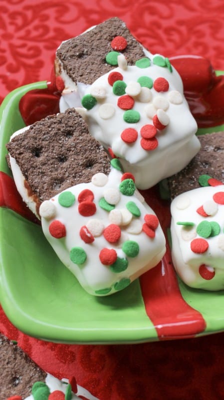 Nutella S'More's Christmas Cookies combine a wonderful classic marshmallow treat with a favorite chocolate hazelnut spread makes these something for kids and adults. - Teaspoon of Goodness