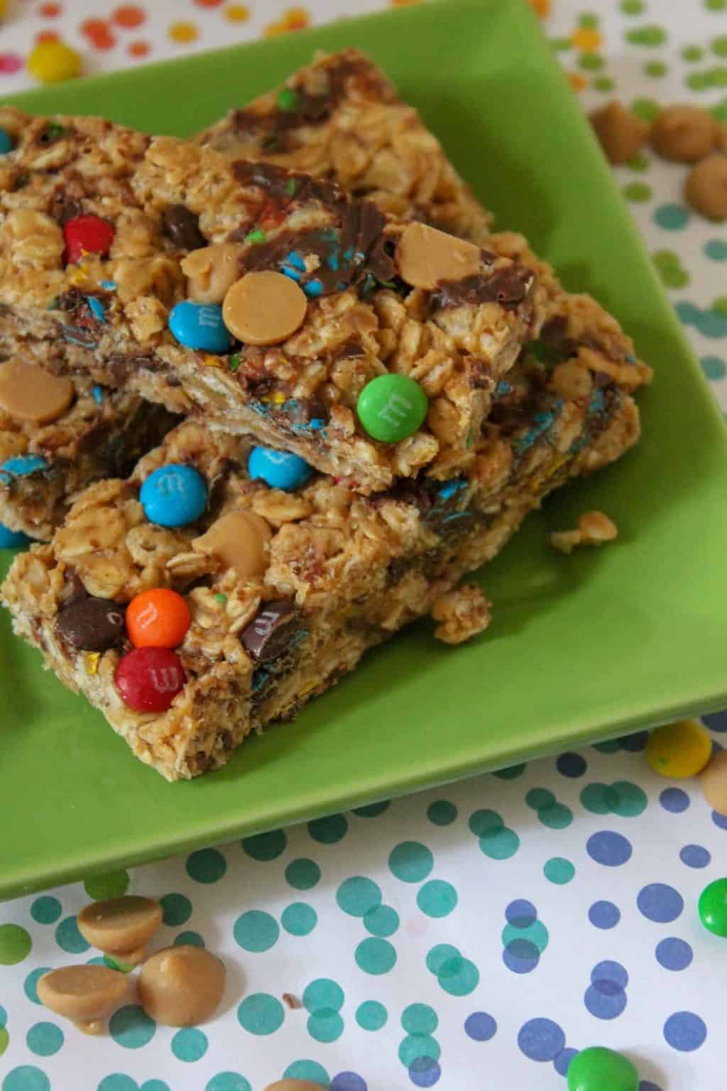 Soft And Simple Granola Bar Recipe + Printable