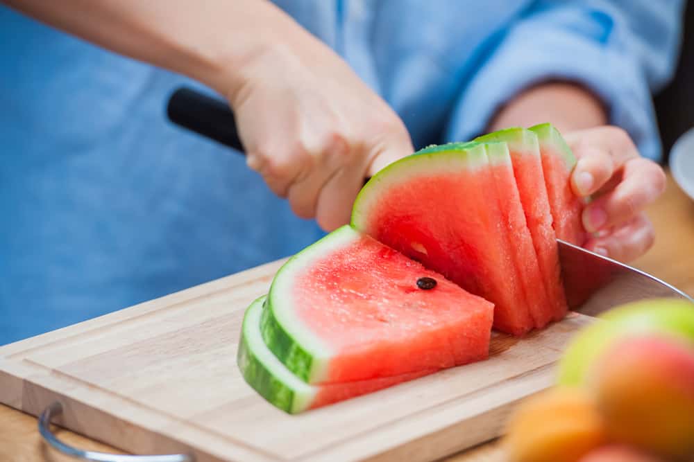 How to cut a watermelon